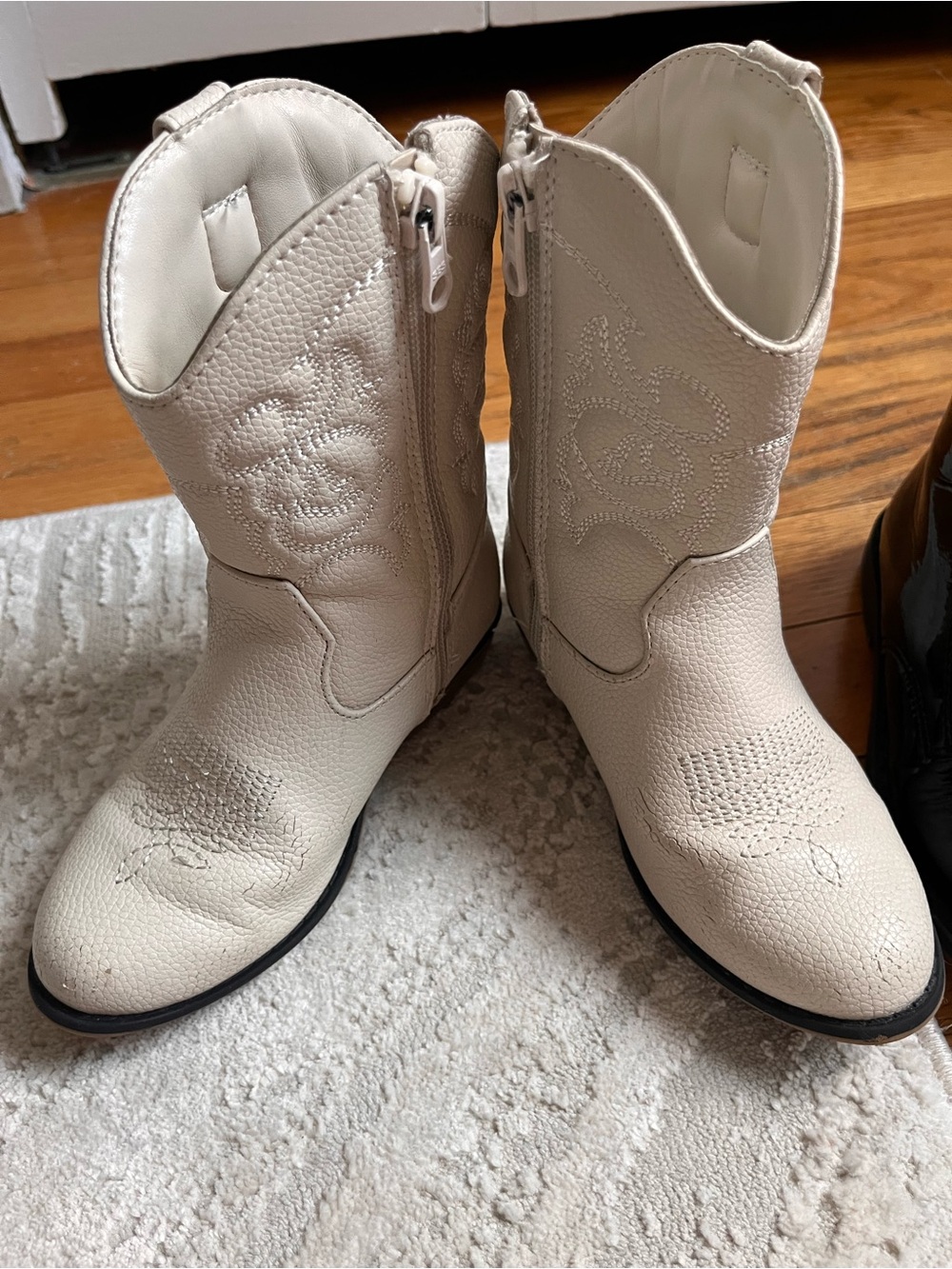 Cat & Jack Cream Western-Style Kids Zip Booties